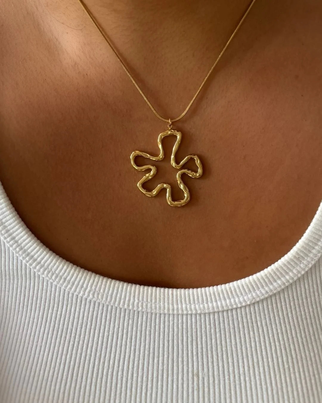 Alo Necklace