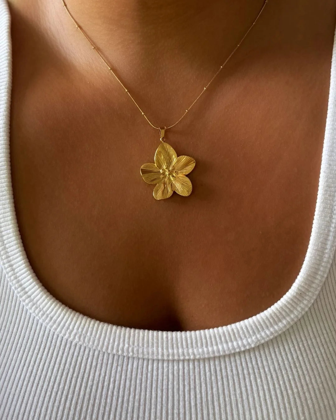 Hibiscus Necklace