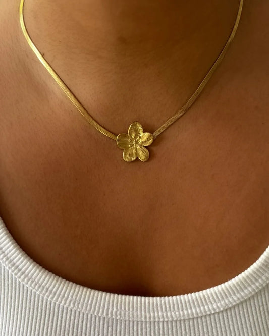 Hibiscus Snake Chain