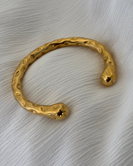 Sierra Cuff